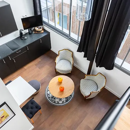 Duplex Moderne Climatise Au Coeur De * Bordeaux
