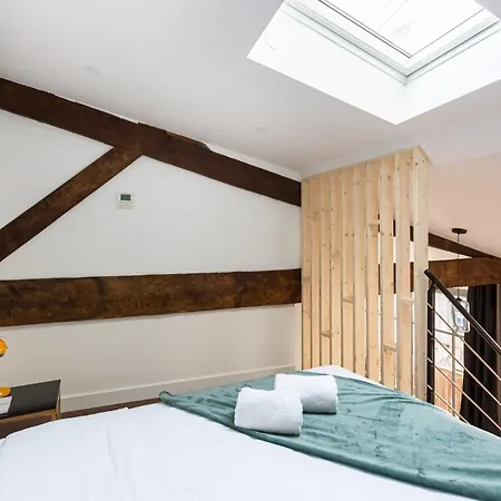 Duplex Moderne Climatise Au Coeur De Appartement *